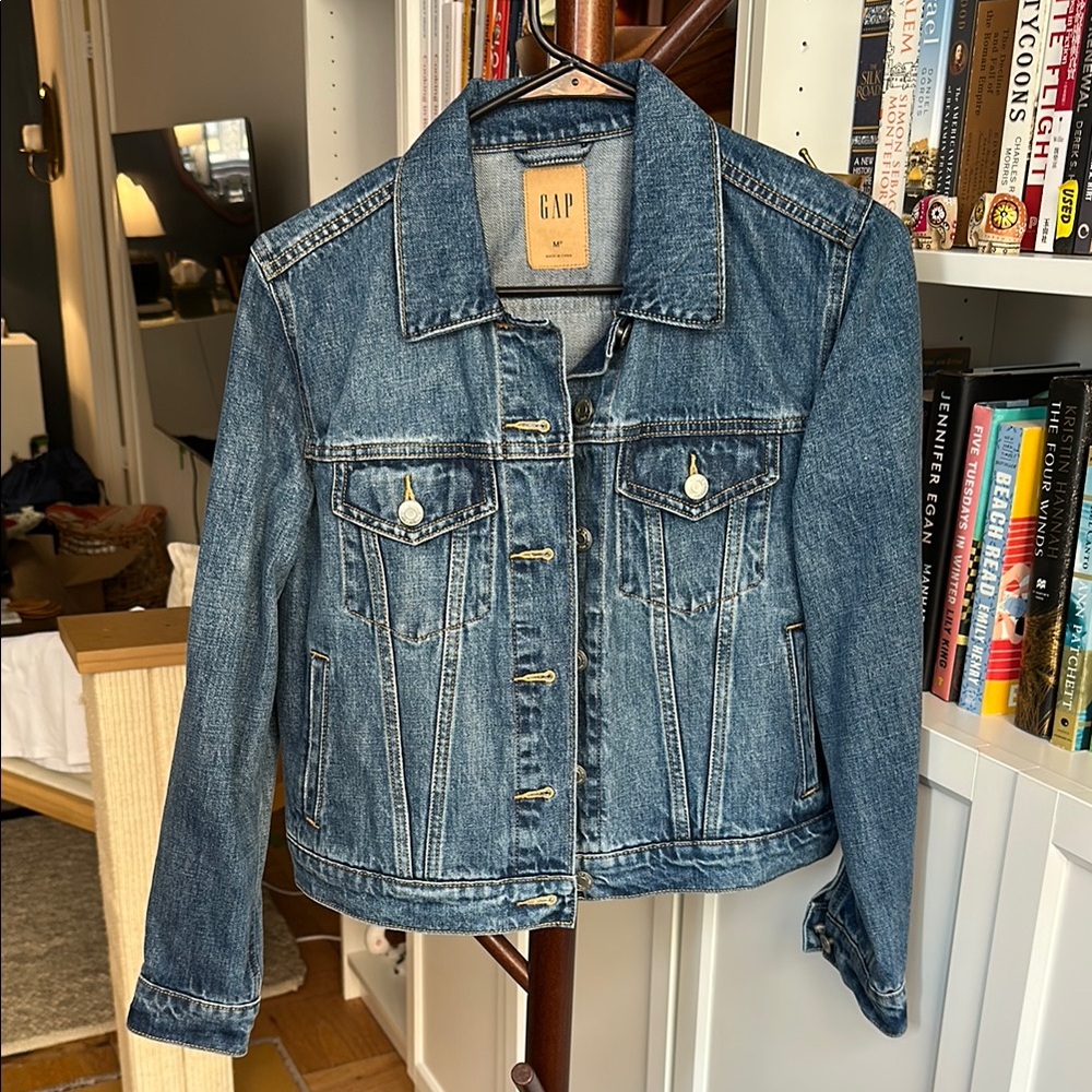 GAP Women's Blue Denim Jacket